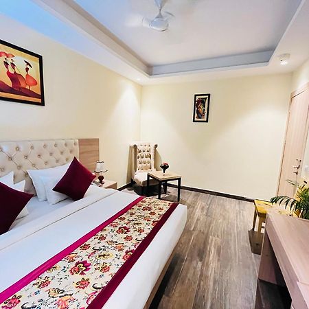 Hotel Banz Near Indira Gandhi Airport Delhi นิวเดลี ภายนอก รูปภาพ