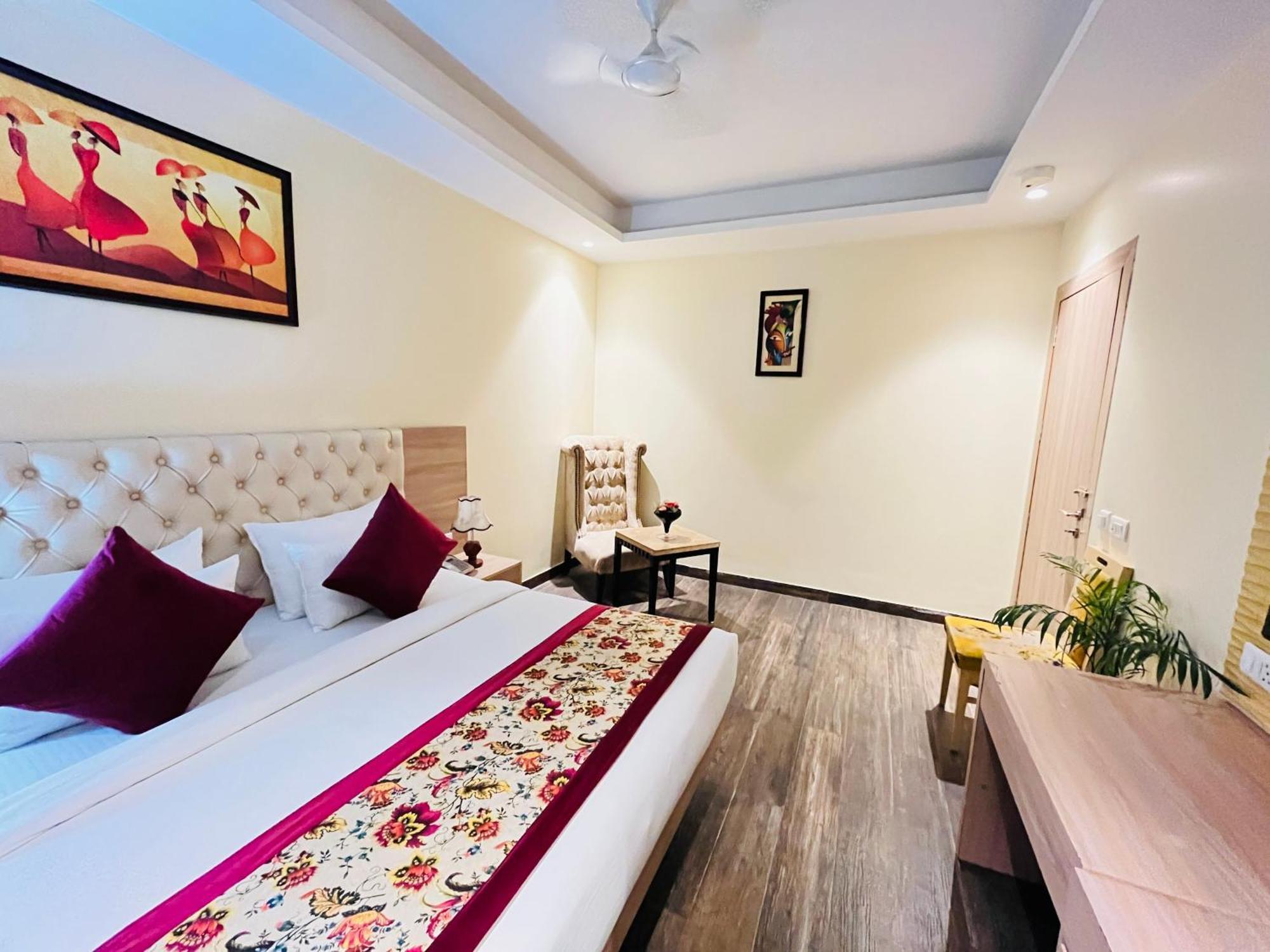 Hotel Banz Near Indira Gandhi Airport Delhi นิวเดลี ภายนอก รูปภาพ